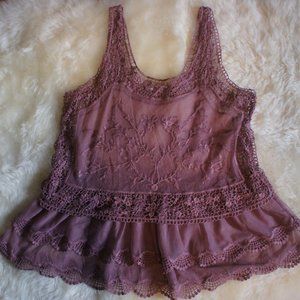 Ricki's embroidered Mauve tank top - L